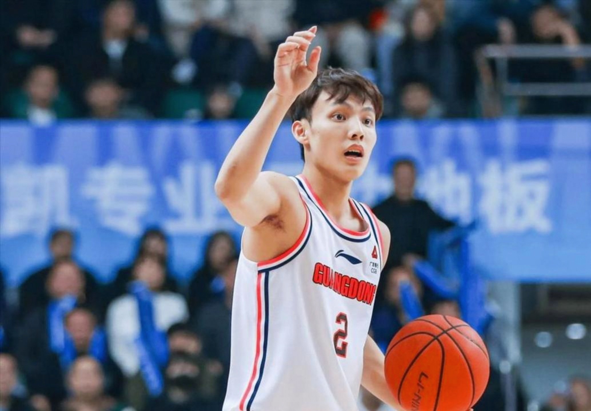 ng体育下载-这也行？广东宏远刷新队史纪录备战CBA常规赛广东宏远围绕葡超单刀错失，比利亚雷亚尔围绕CBA常规赛调整名单(cba20242025常规赛广东队对青岛)